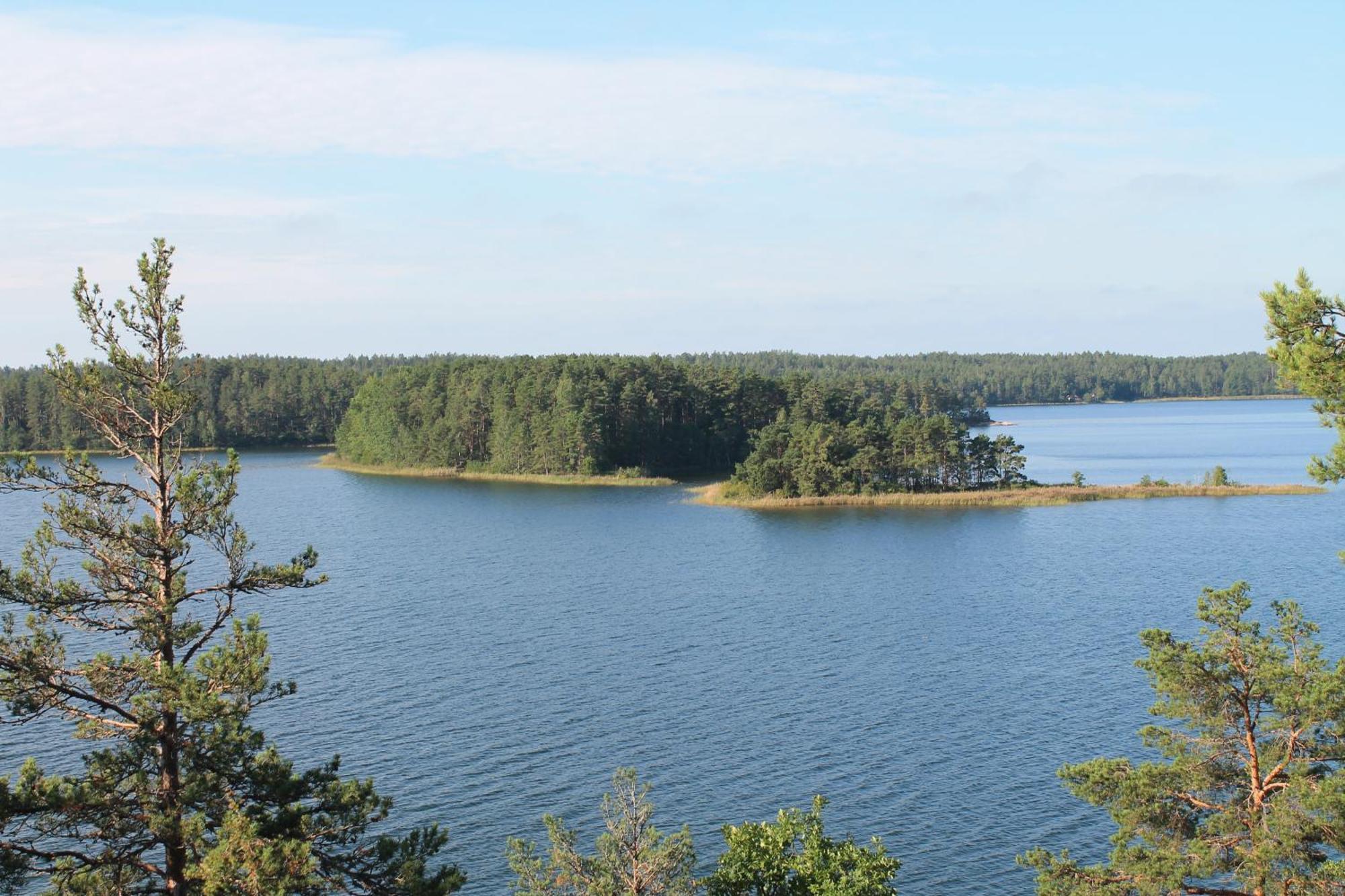 Вилла Gaerdsholmens Skaergardshemman "Boken" Edsbruk Экстерьер фото